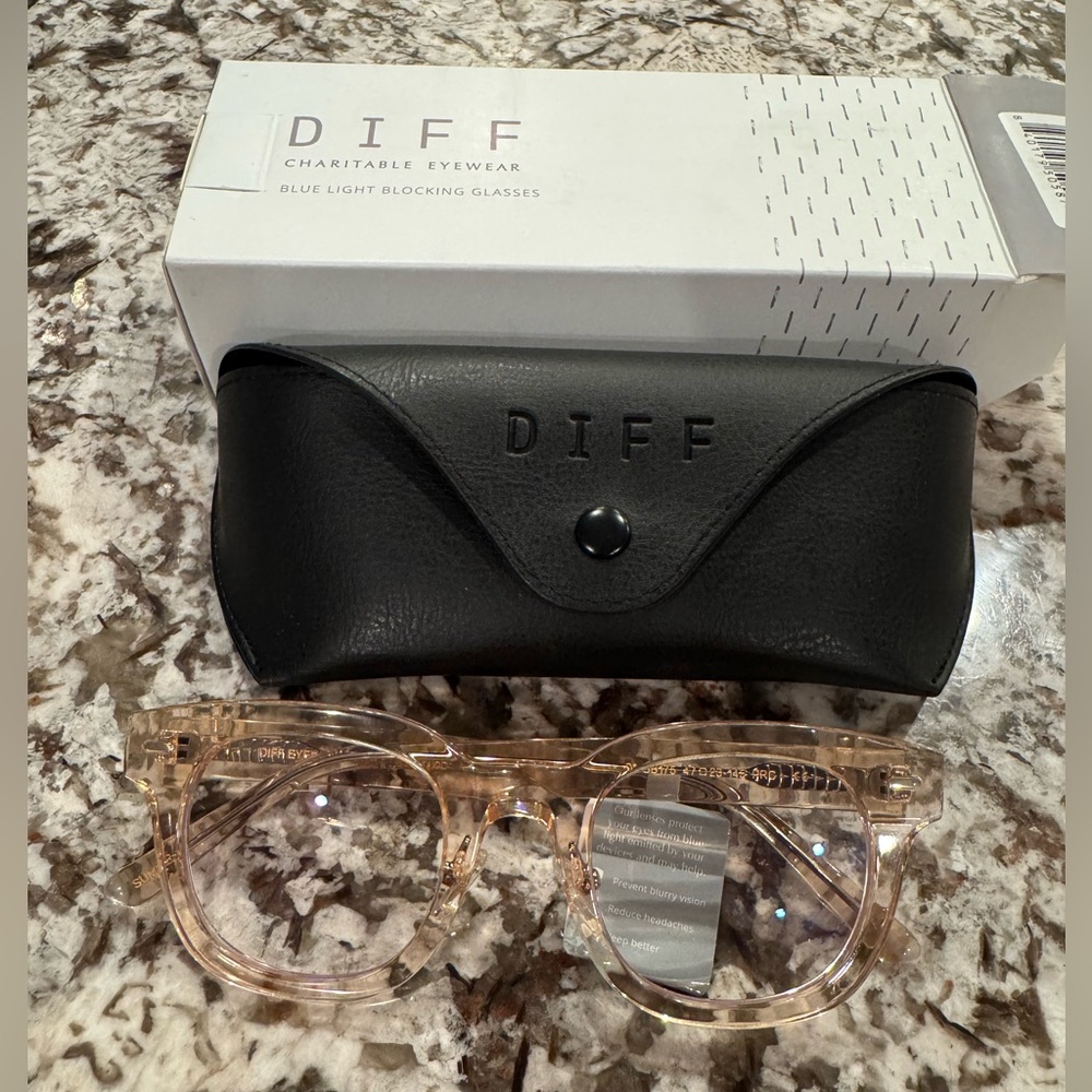 DIFF Blue-Blocking Glasses - Picture 9 of 15